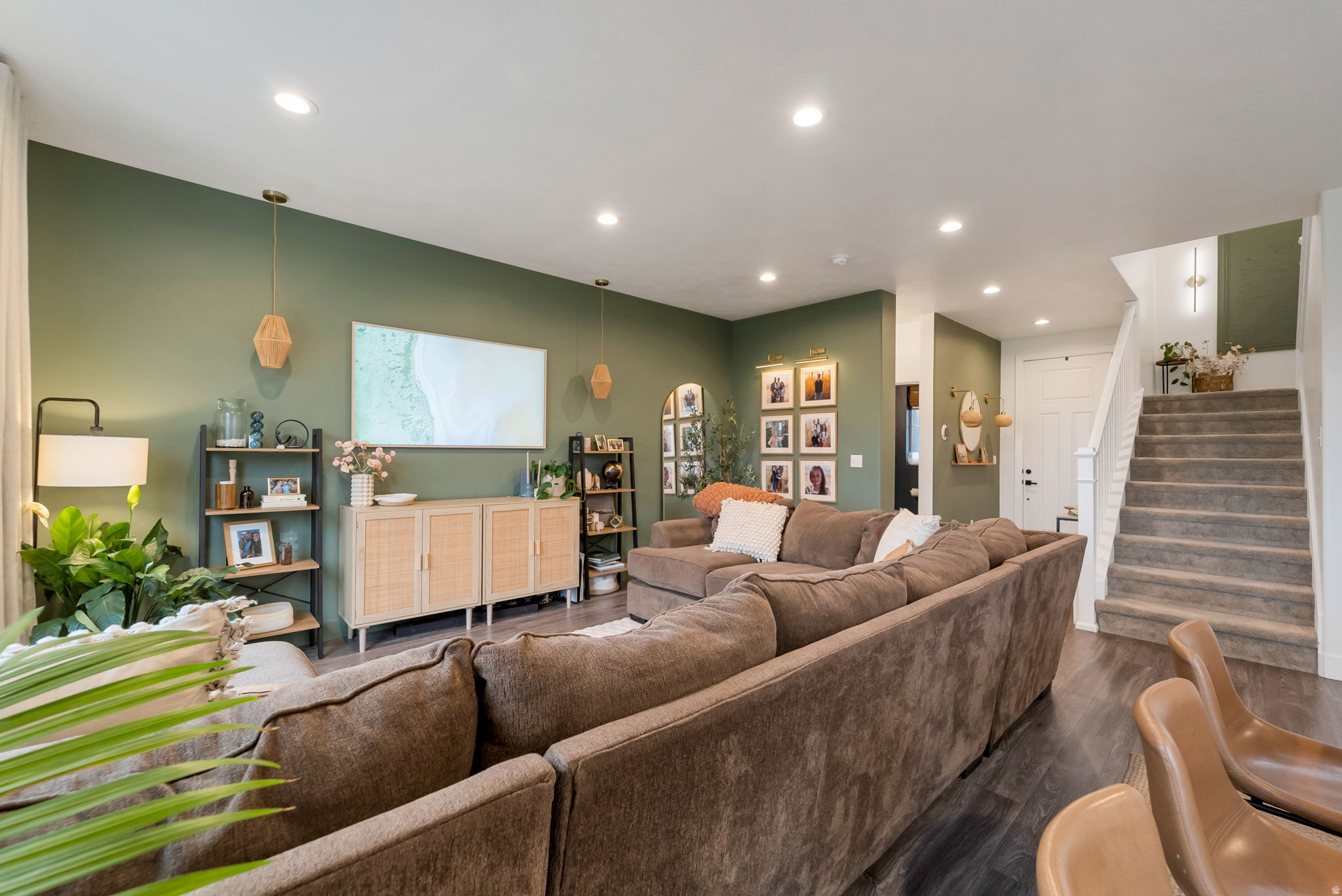 LAKESIDE - Residential