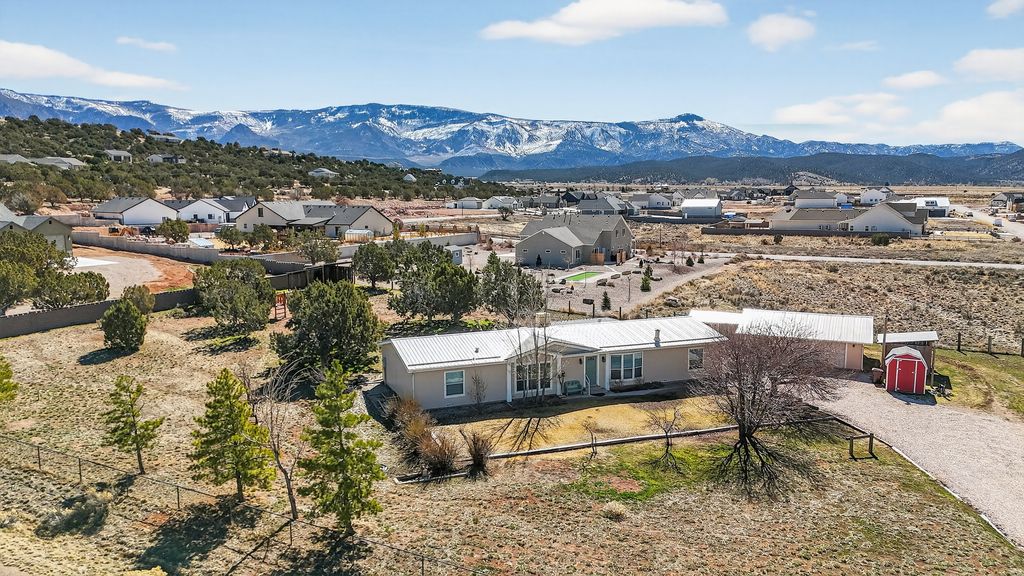 Photo of 4219 W 1575 S, Cedar City, UT 84720 (MLS # 2140092)