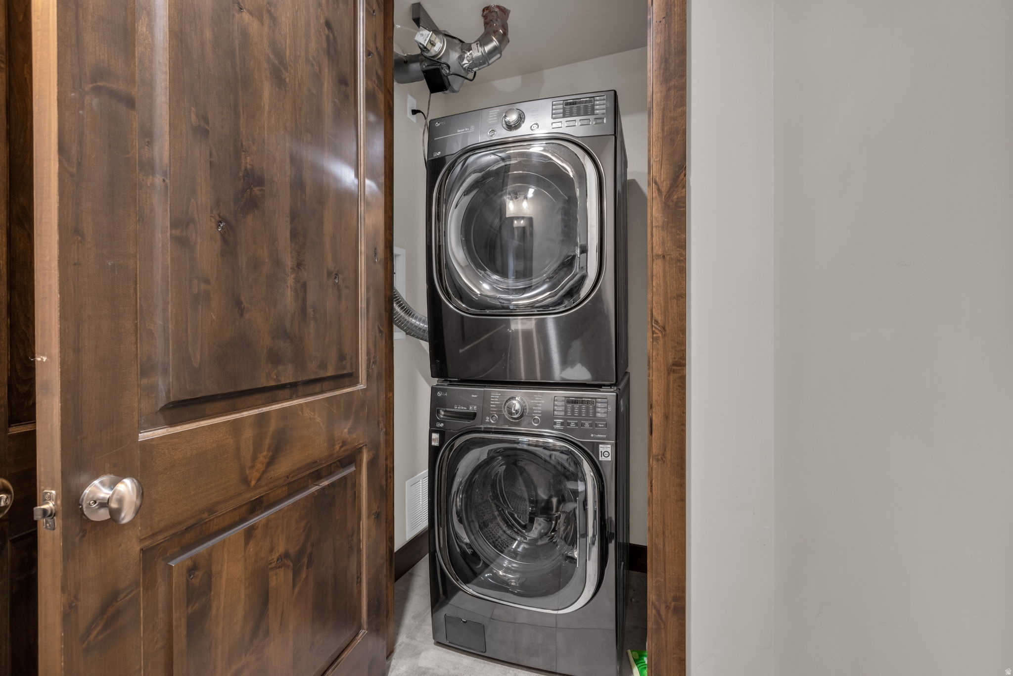 THE LOFTS AT BLACKSTONE CONDO - Residential