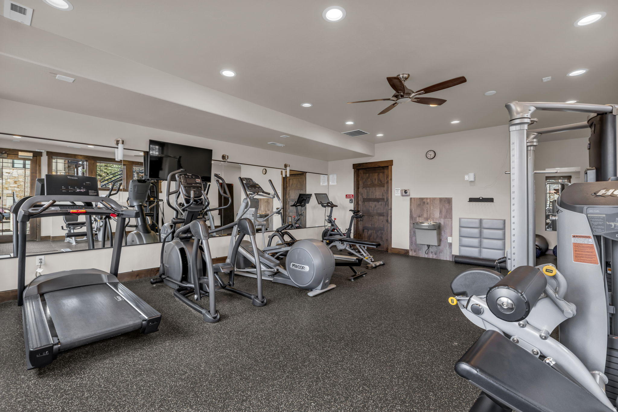 THE LOFTS AT BLACKSTONE CONDO - Residential