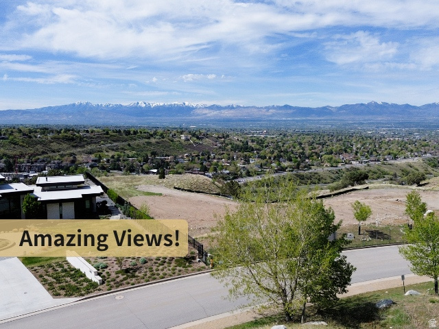 COTTONWOOD CANYON - Land