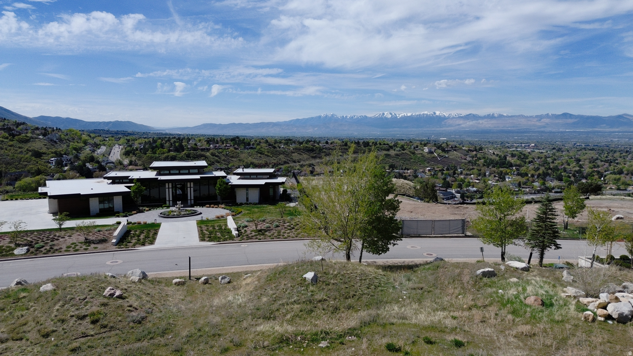 COTTONWOOD CANYON - Land
