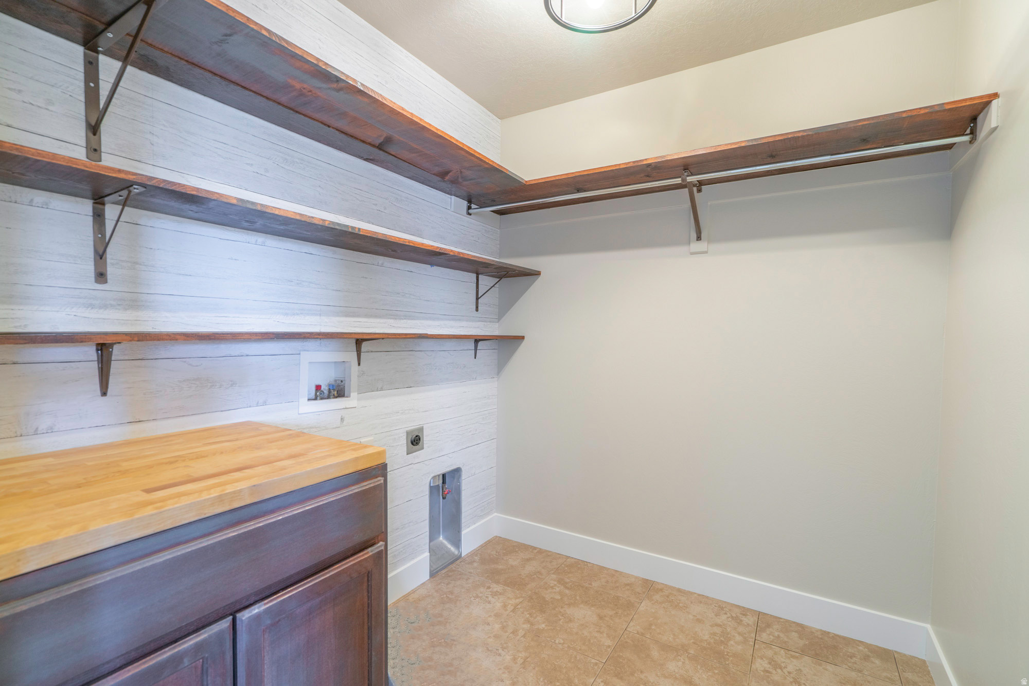 IVINS VISTA SUBDIVISION - Residential