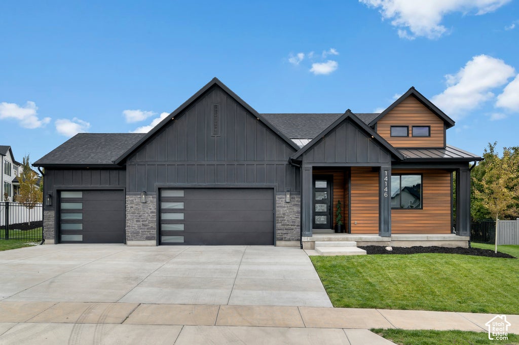 Photo of 14146 S WINDING OAK DR, Herriman, UT 84096 (MLS # 2193177)