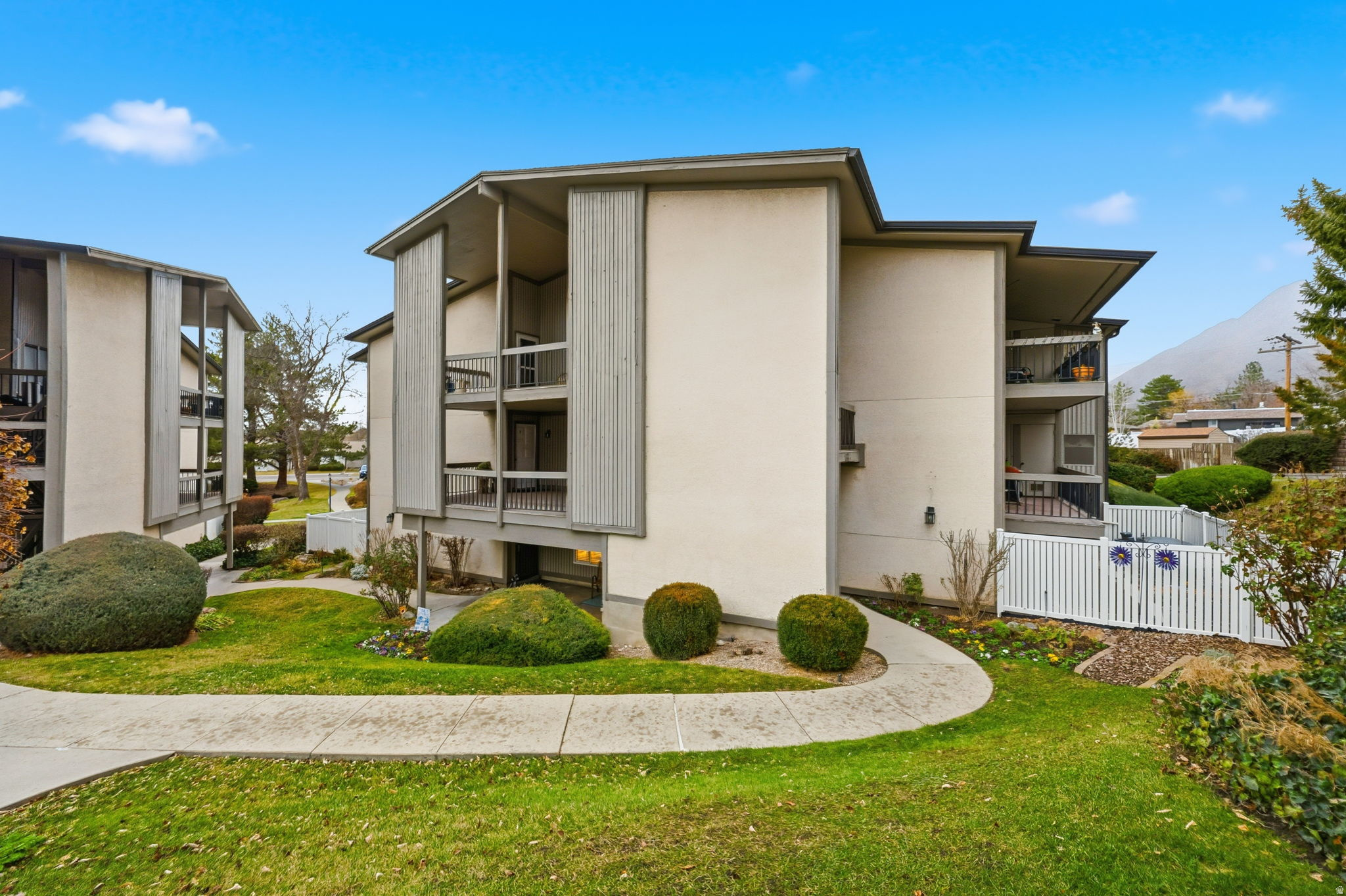 WATERBURY - Residential