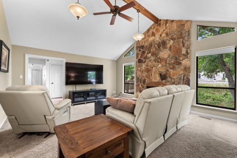 Tiny photo for 790 SHERWOOD DR, Kaysville, UT 84037 (MLS # 2179055)