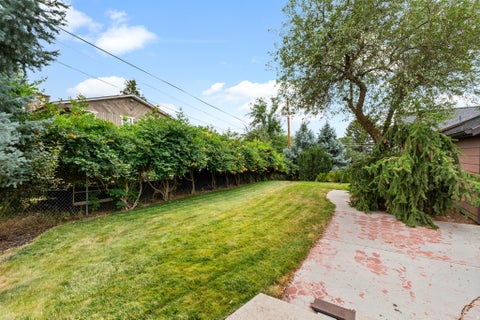 Tiny photo for 790 SHERWOOD DR, Kaysville, UT 84037 (MLS # 2179055)