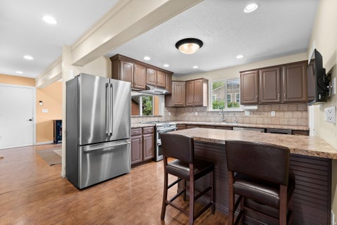Tiny photo for 790 SHERWOOD DR, Kaysville, UT 84037 (MLS # 2179055)