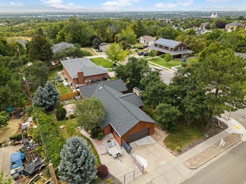 Tiny photo for 790 SHERWOOD DR, Kaysville, UT 84037 (MLS # 2179055)