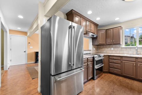 Tiny photo for 790 SHERWOOD DR, Kaysville, UT 84037 (MLS # 2179055)
