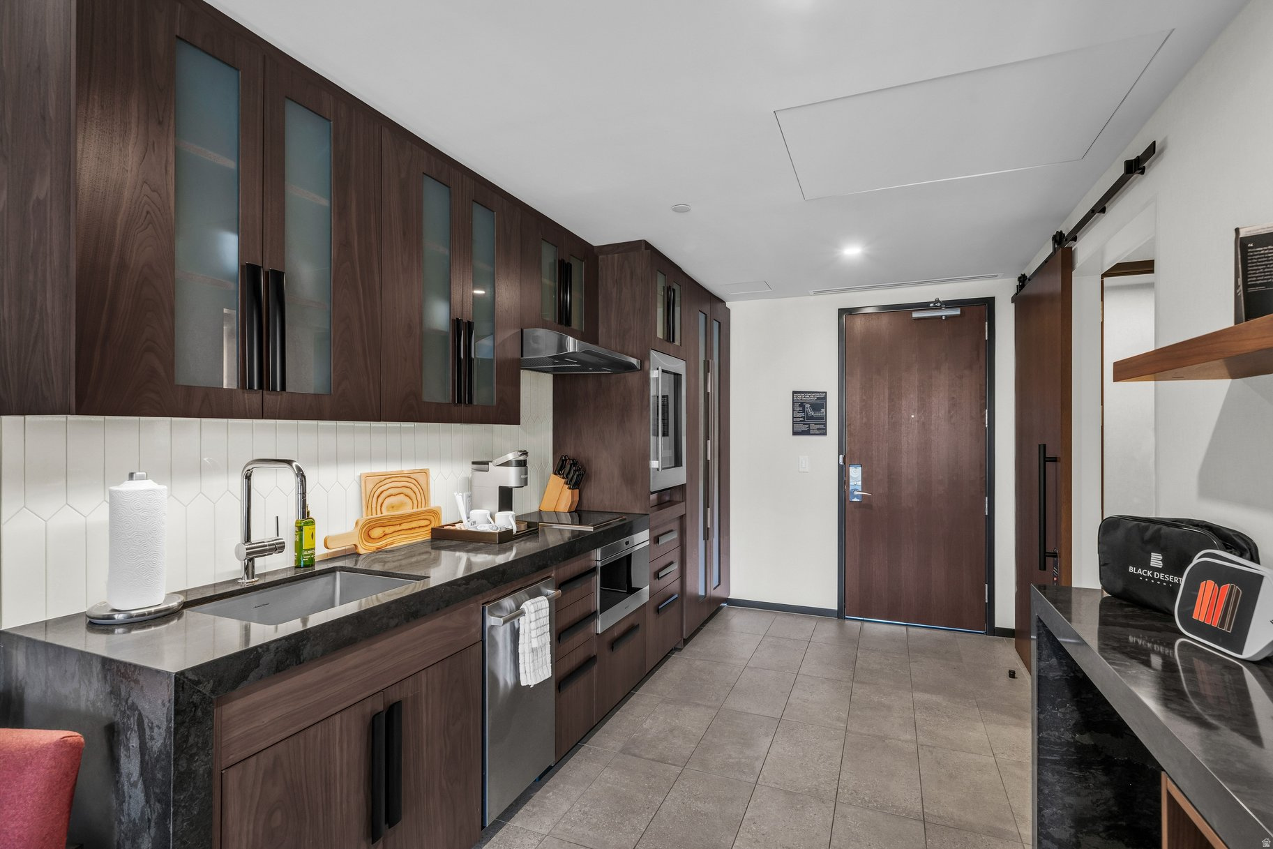 BLACK DESERT RESORT CENTER - Residential