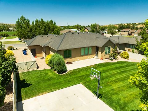 Tiny photo for 7496 S 1740 E, South Weber, UT 84405 (MLS # 2097376)