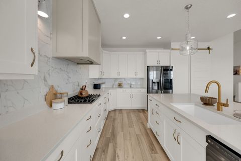 Tiny photo for 6291 N GLENMAR WAY E, Eagle Mountain, UT 84005 (MLS # 2122940)