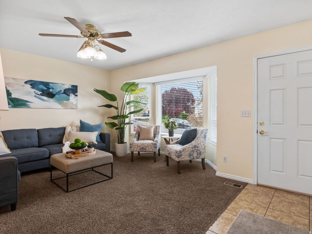 Photo of 640 E 900 N, Payson, UT 84651 (MLS # 2150859)