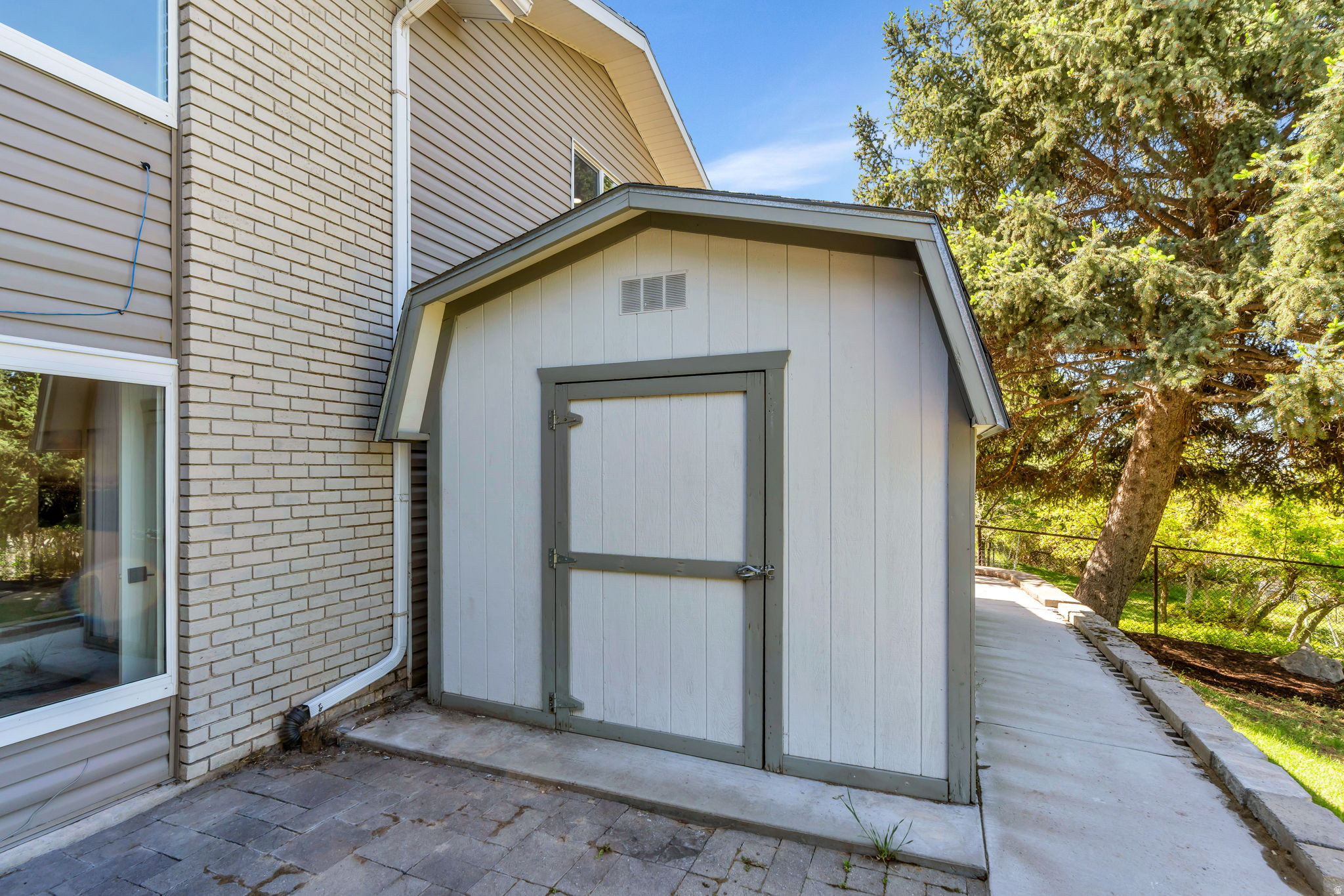 SHERWOOD HILLS - Residential