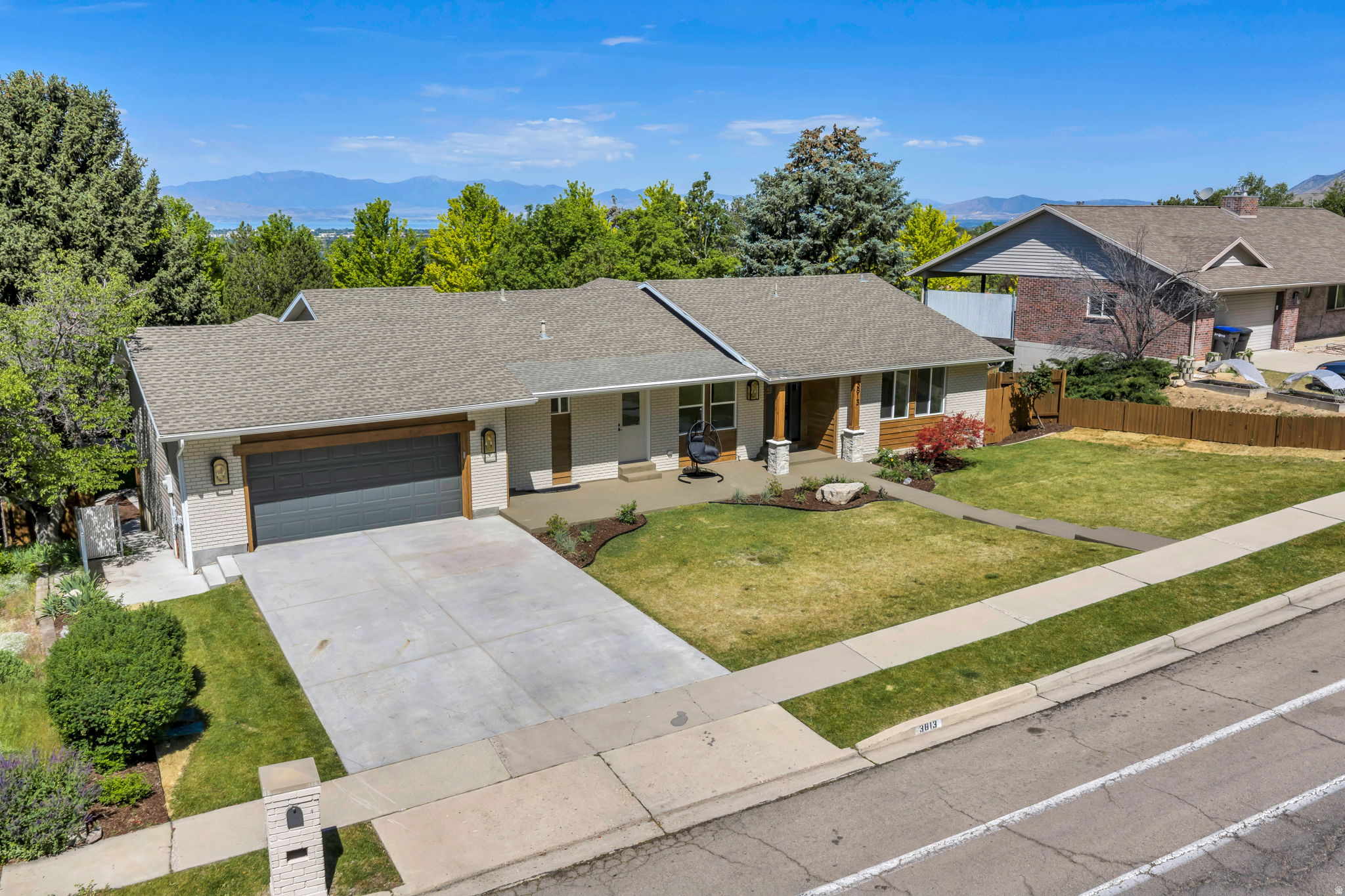 SHERWOOD HILLS - Residential