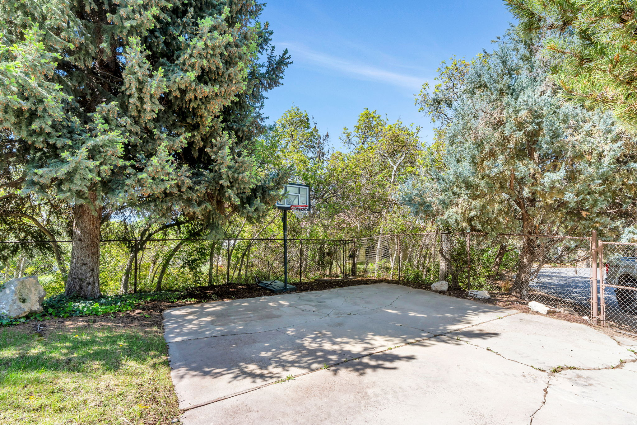 SHERWOOD HILLS - Residential