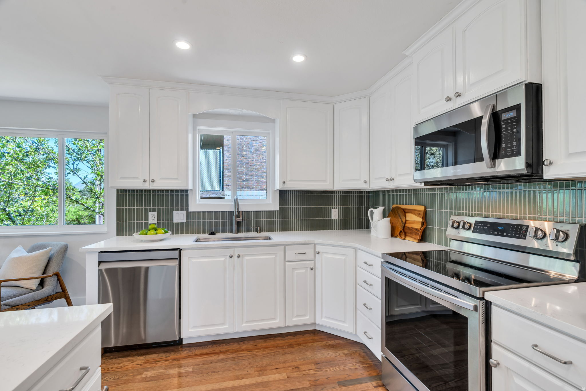 SHERWOOD HILLS - Residential