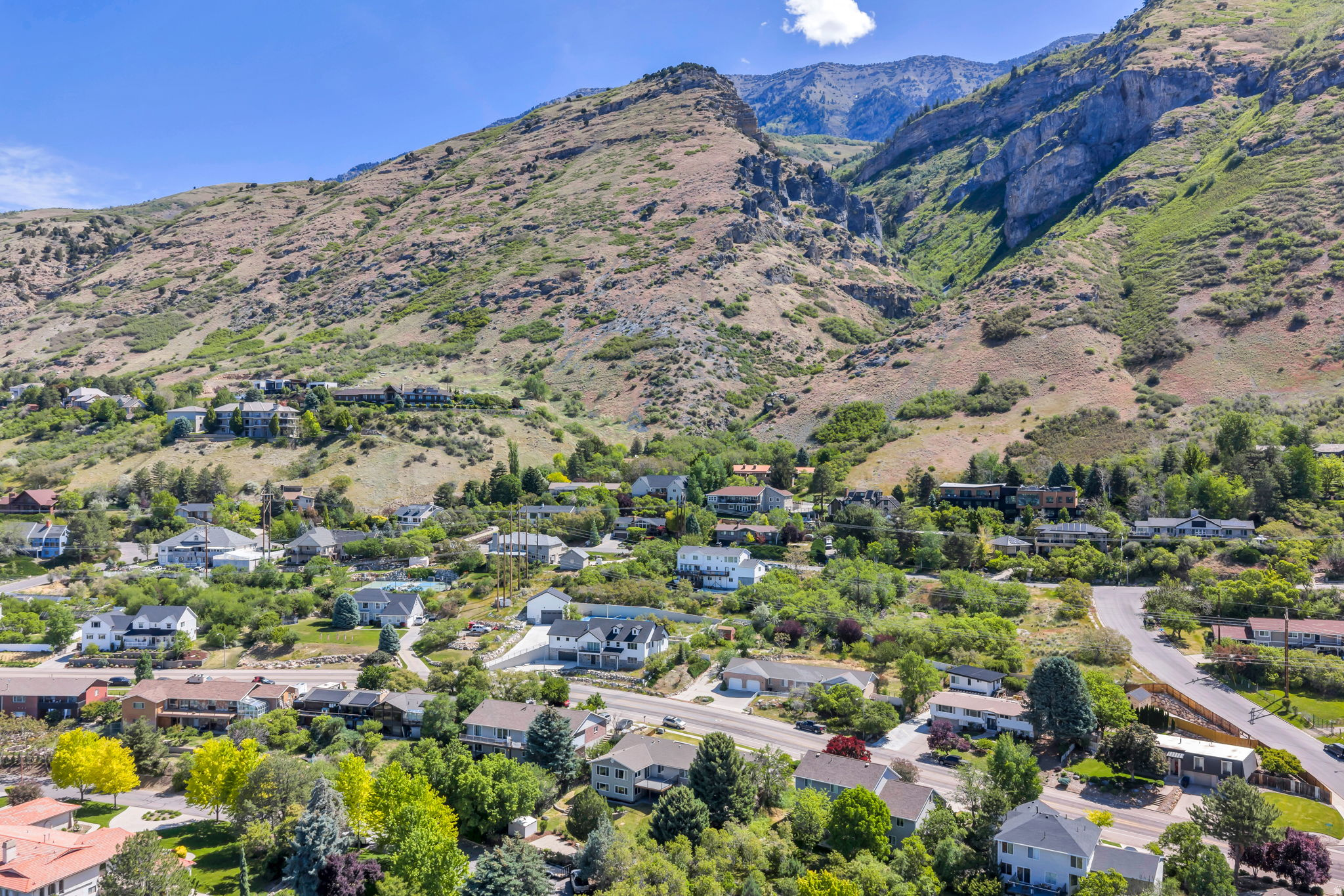 SHERWOOD HILLS - Residential