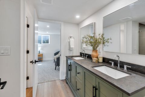 Tiny photo for 3813 N FOOTHILL DR, Provo, UT 84604 (MLS # 2160766)