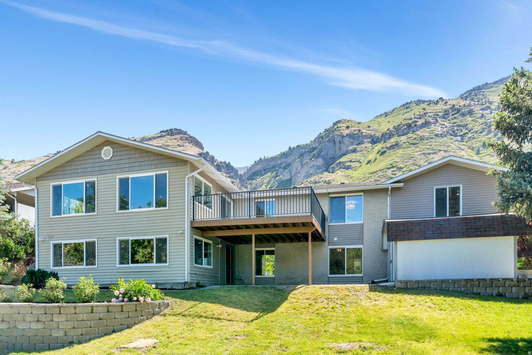 SHERWOOD HILLS - Residential