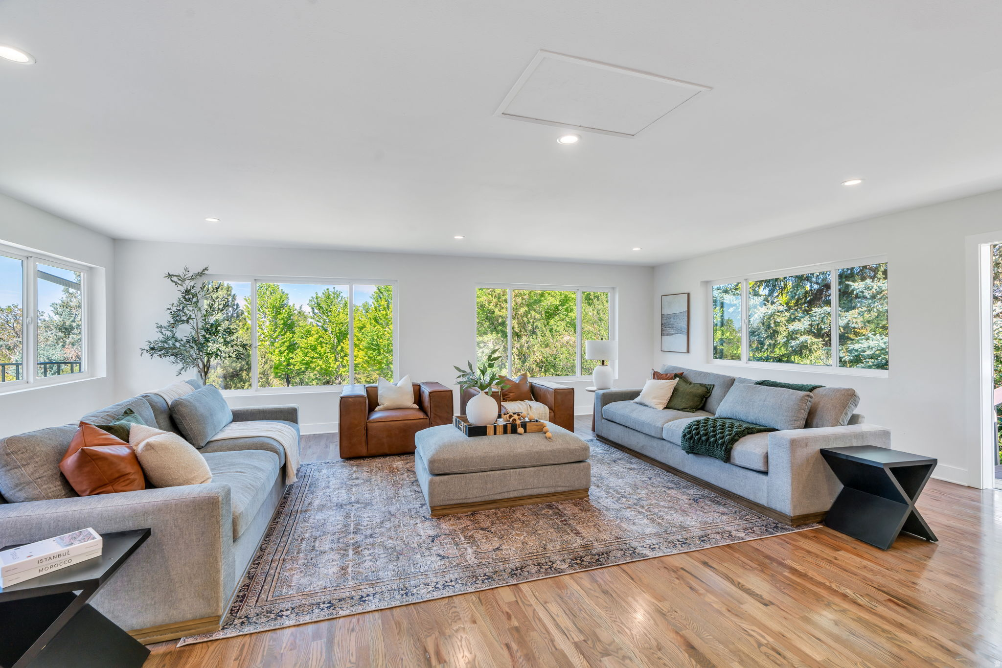 SHERWOOD HILLS - Residential