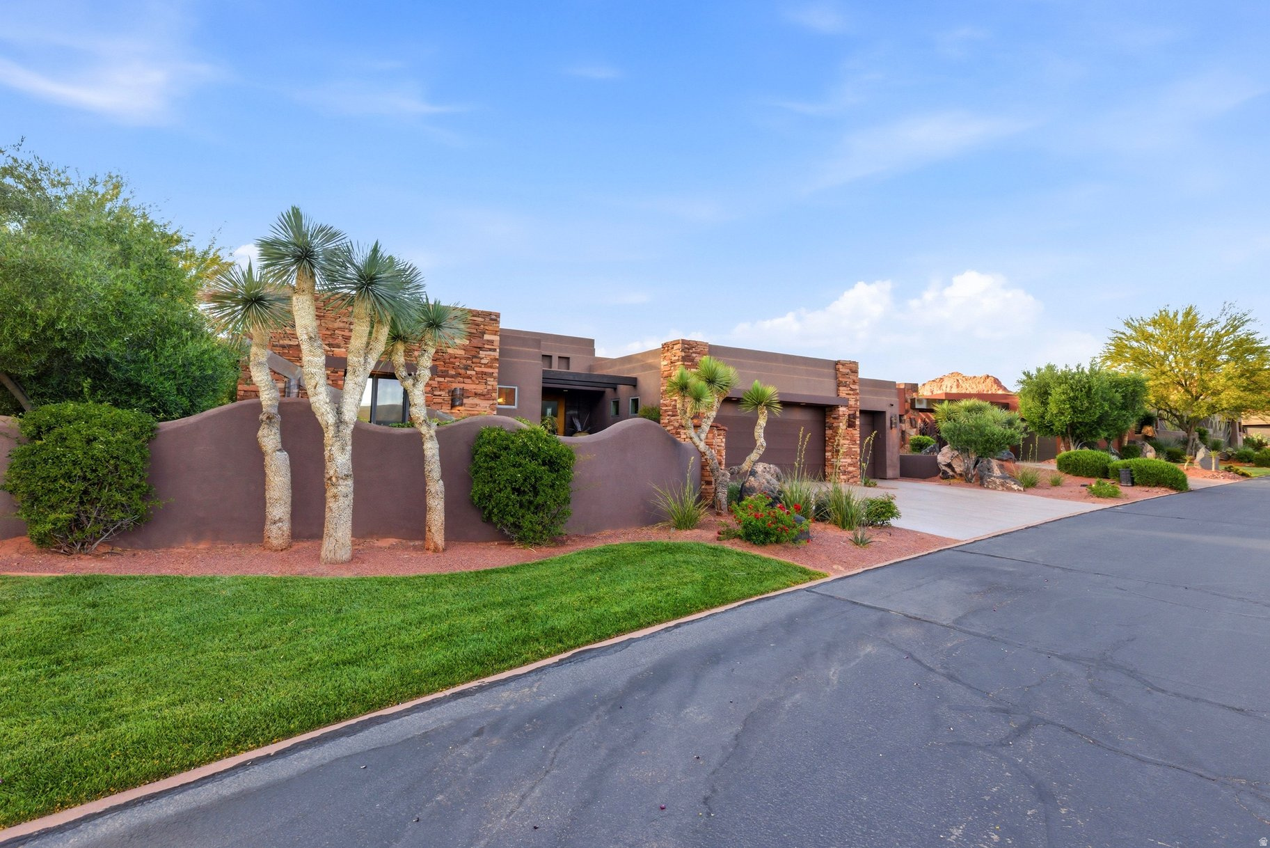THE RESERVE OF ENTRADA - Residential