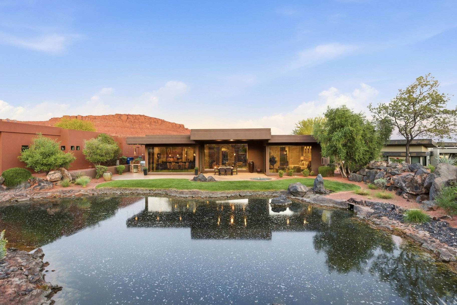 THE RESERVE OF ENTRADA - Residential