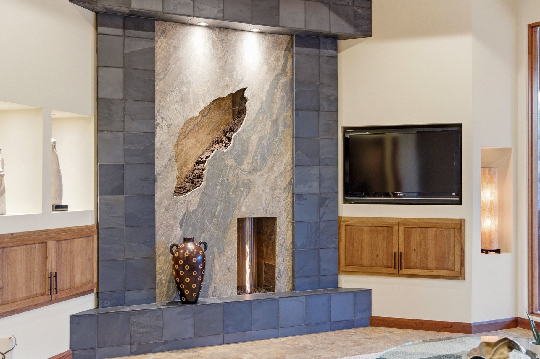 THE RESERVE OF ENTRADA - Residential