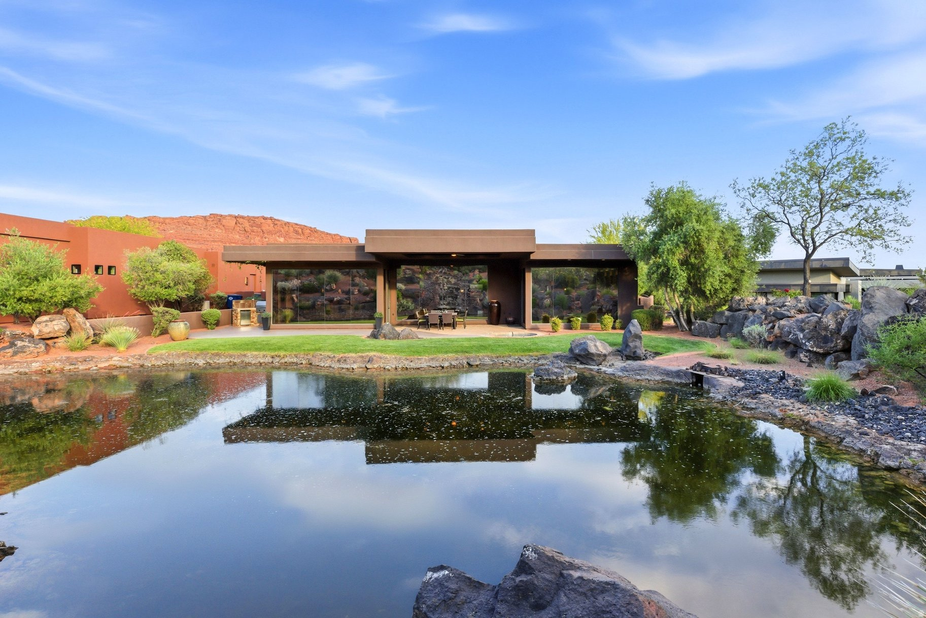 THE RESERVE OF ENTRADA - Residential
