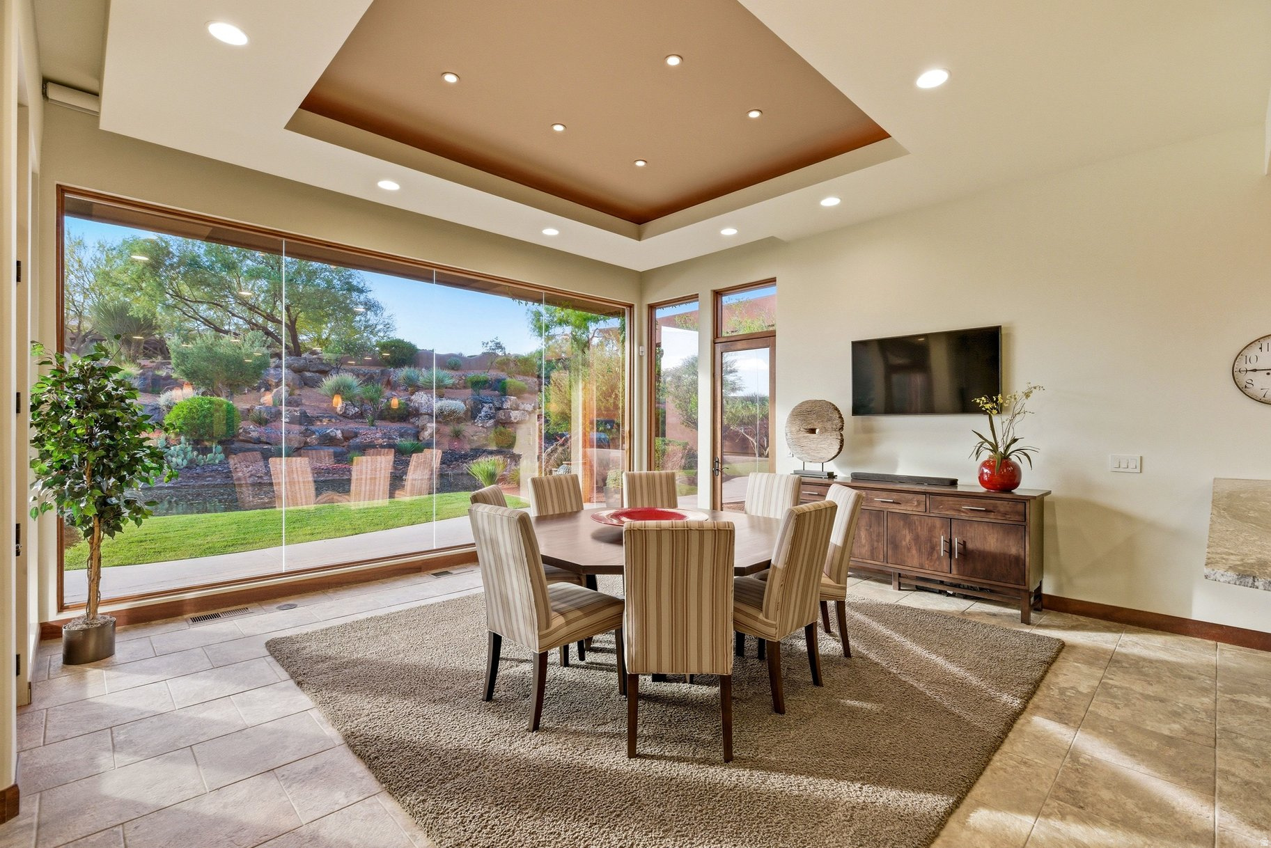 THE RESERVE OF ENTRADA - Residential