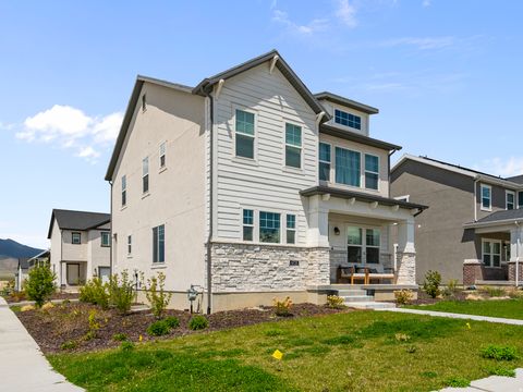 Photo of 6733 N MT JEFFERSON, Eagle Mountain, UT 84005 (MLS # 2155980)