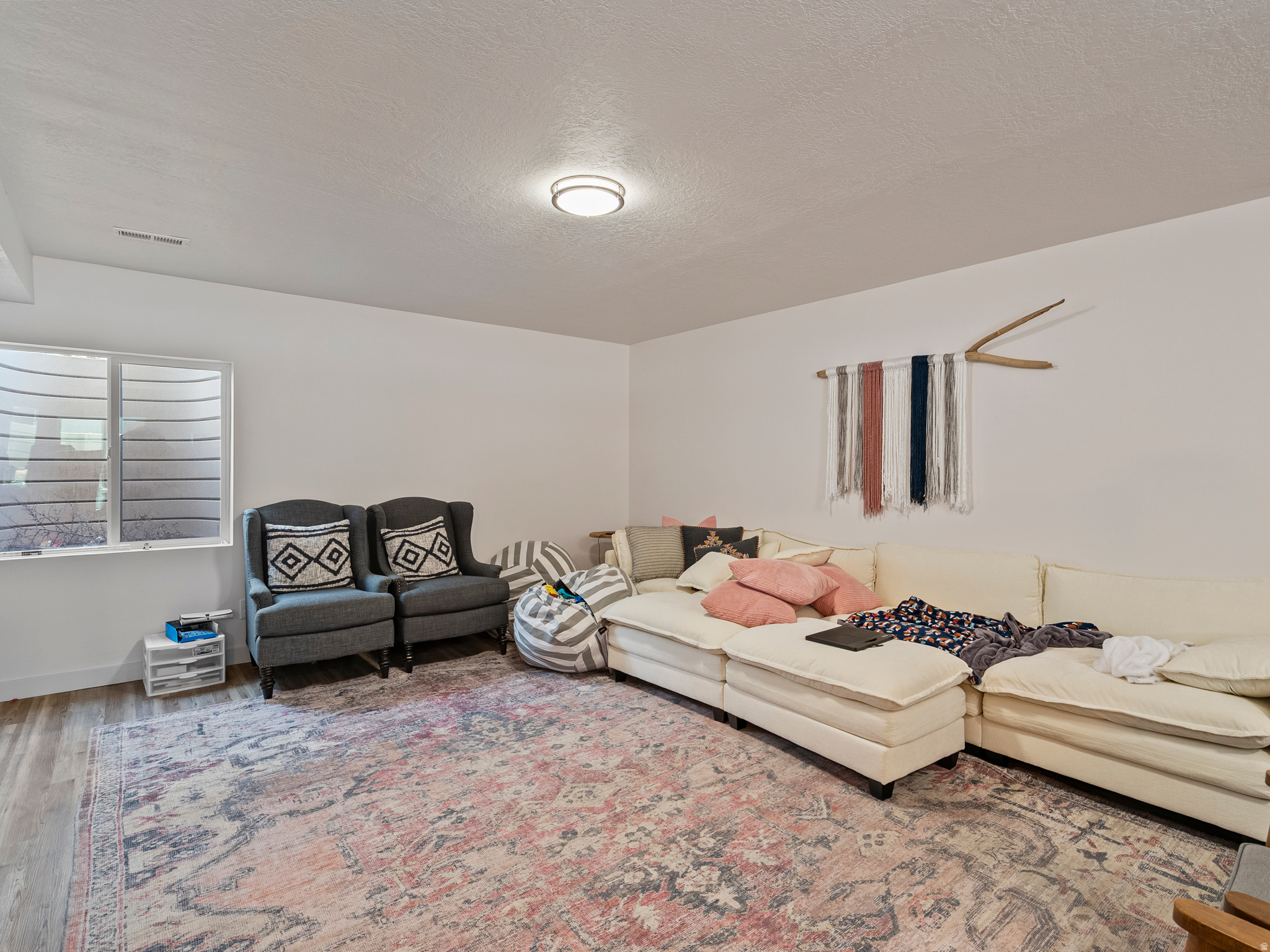 OVERLAND COMMUNITY - Residential