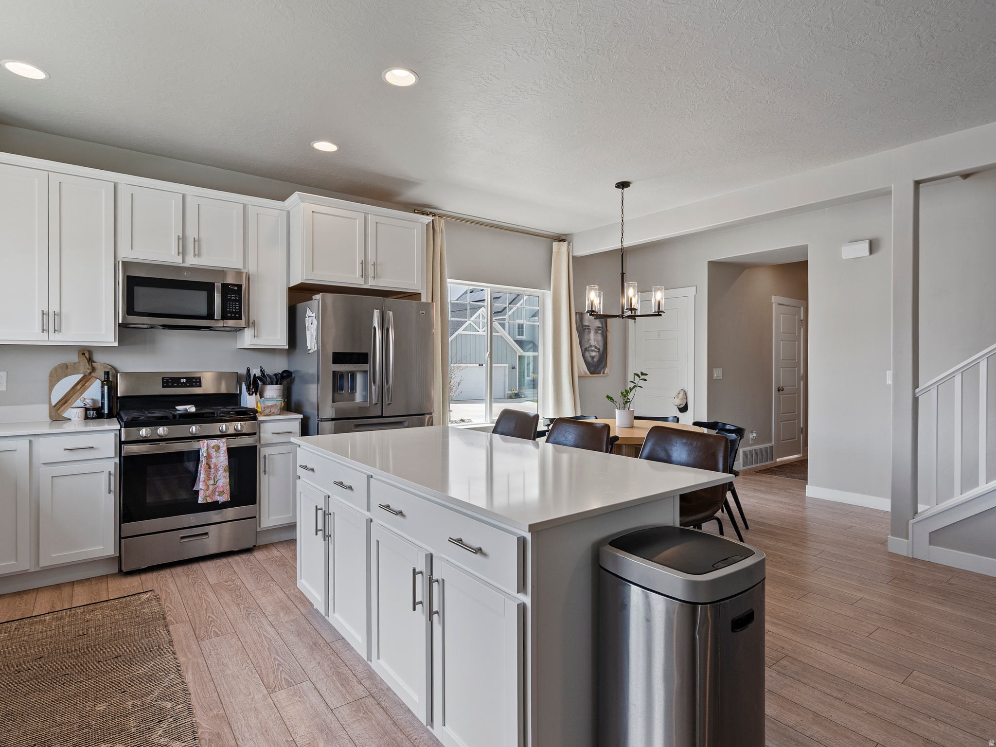 OVERLAND COMMUNITY - Residential