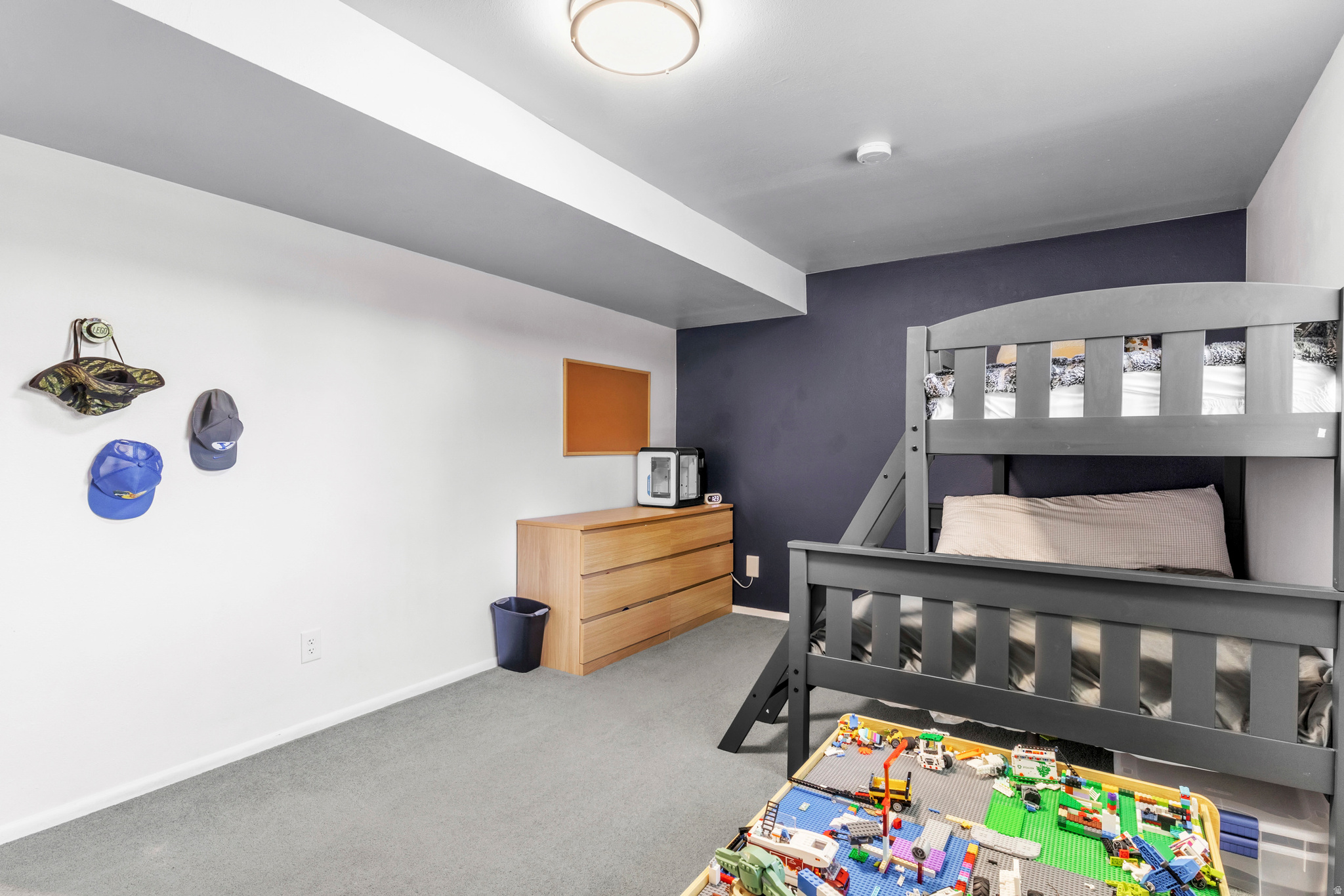 MEADOW CREEK EST - Residential