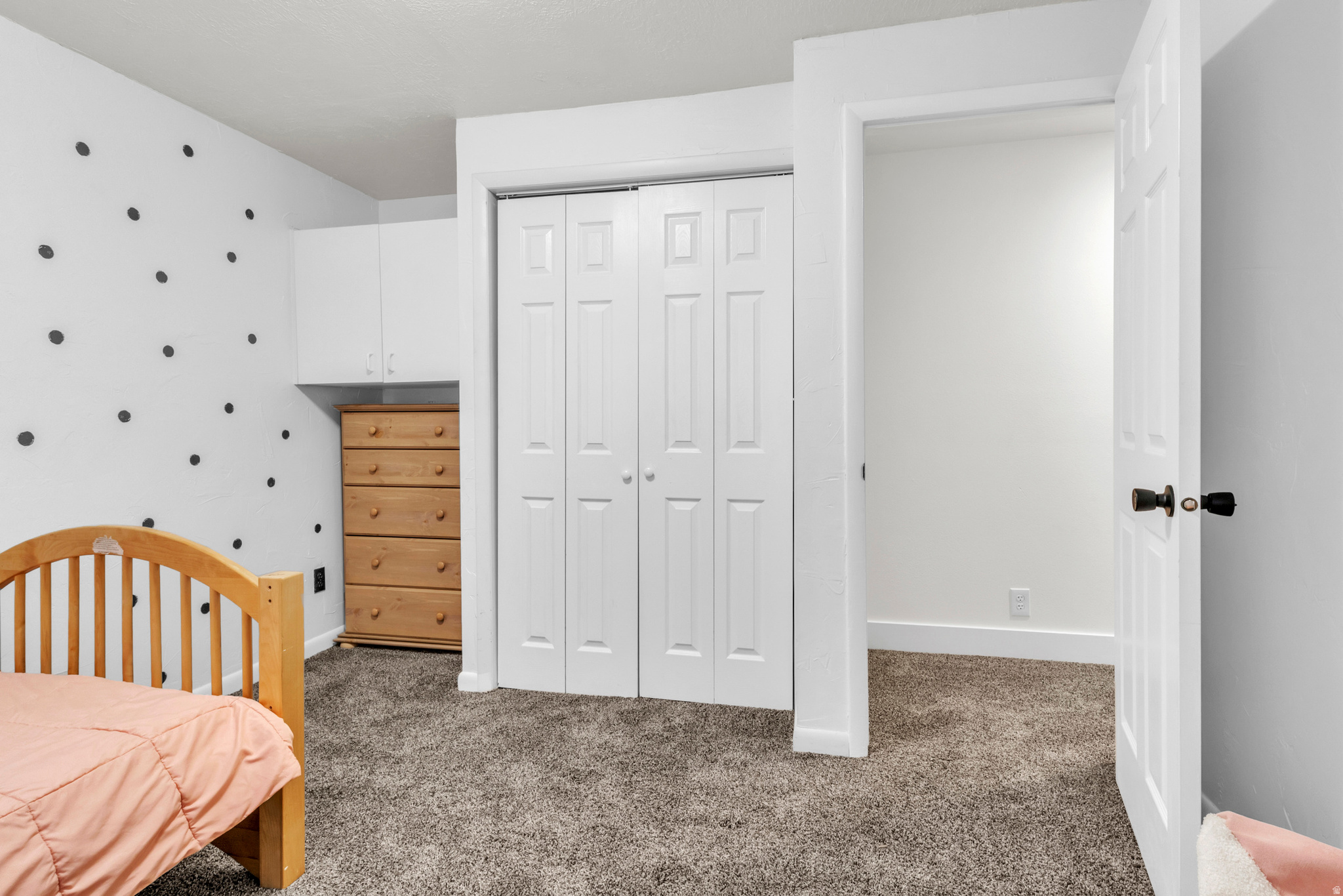 MEADOW CREEK EST - Residential