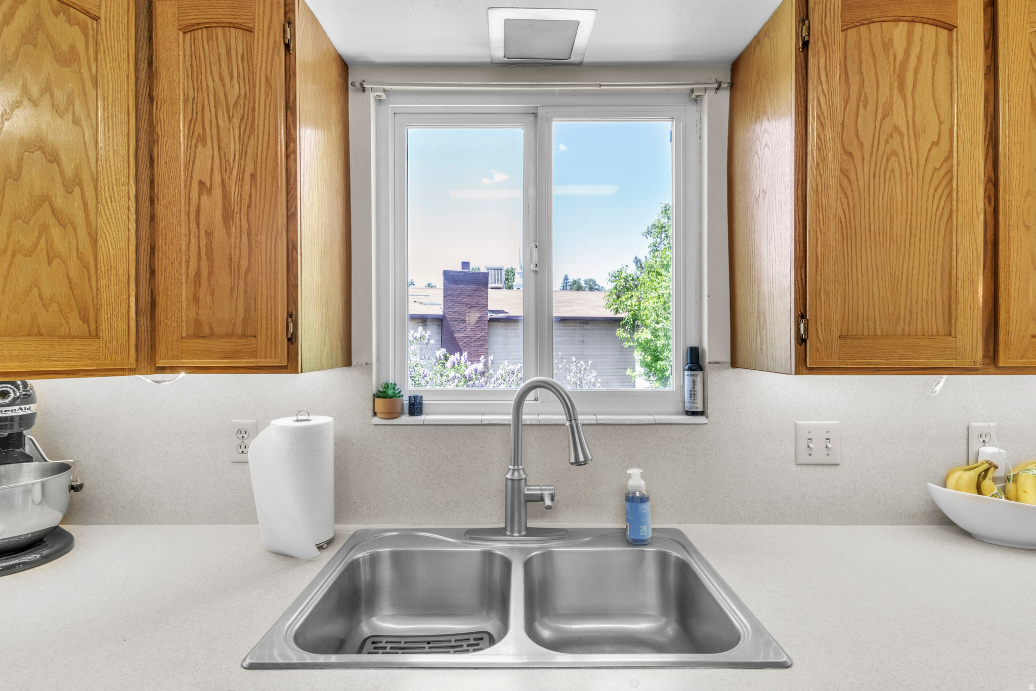MEADOW CREEK EST - Residential