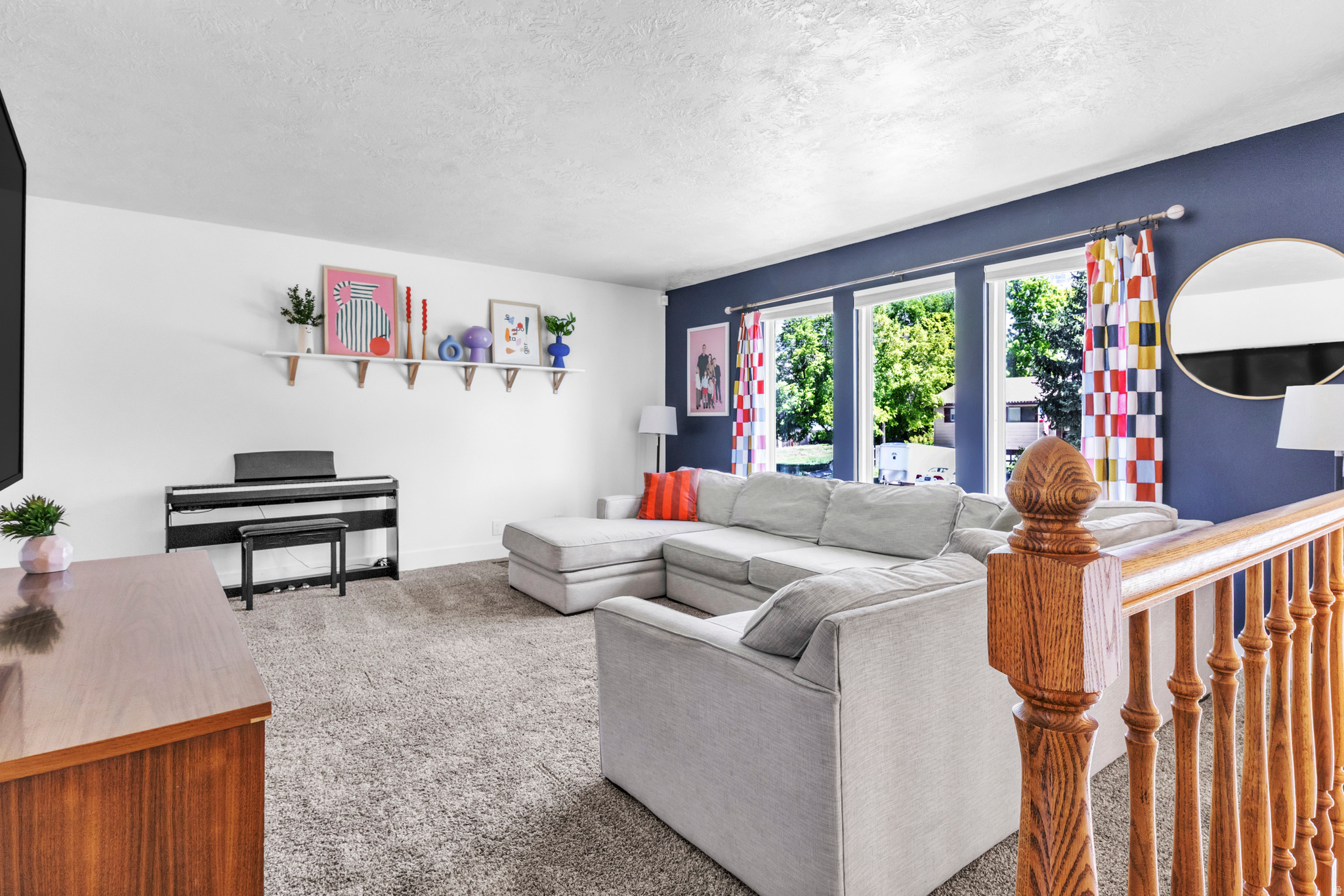 MEADOW CREEK EST - Residential