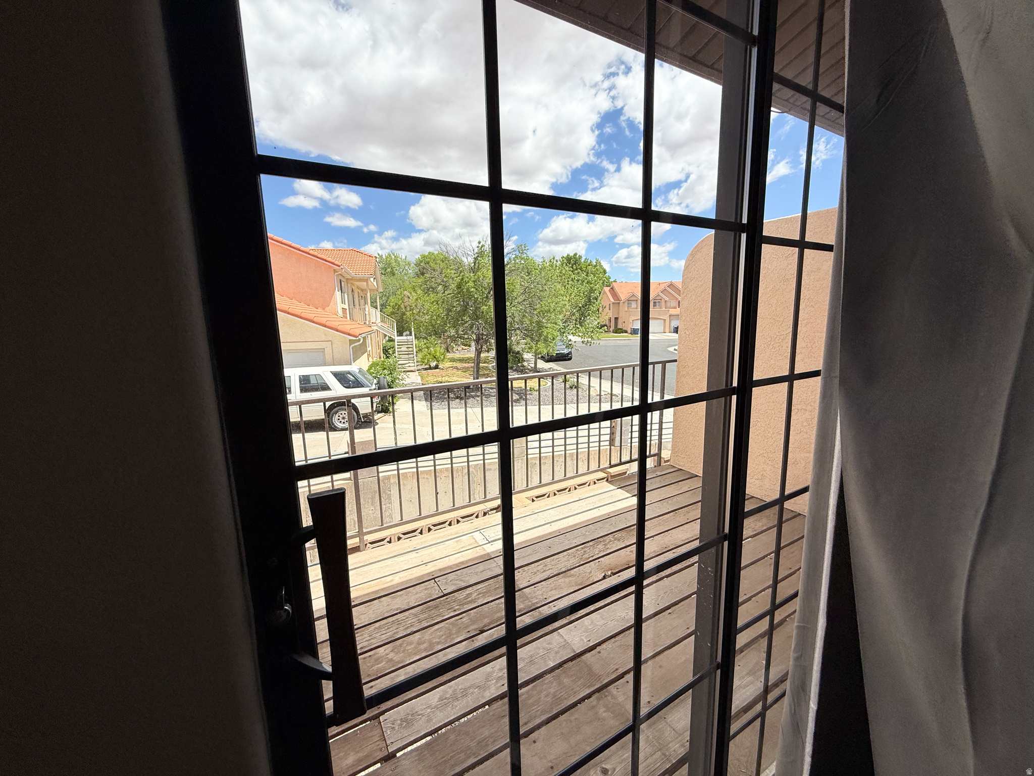 COLOR VIEW TOWNHOMES - Residential