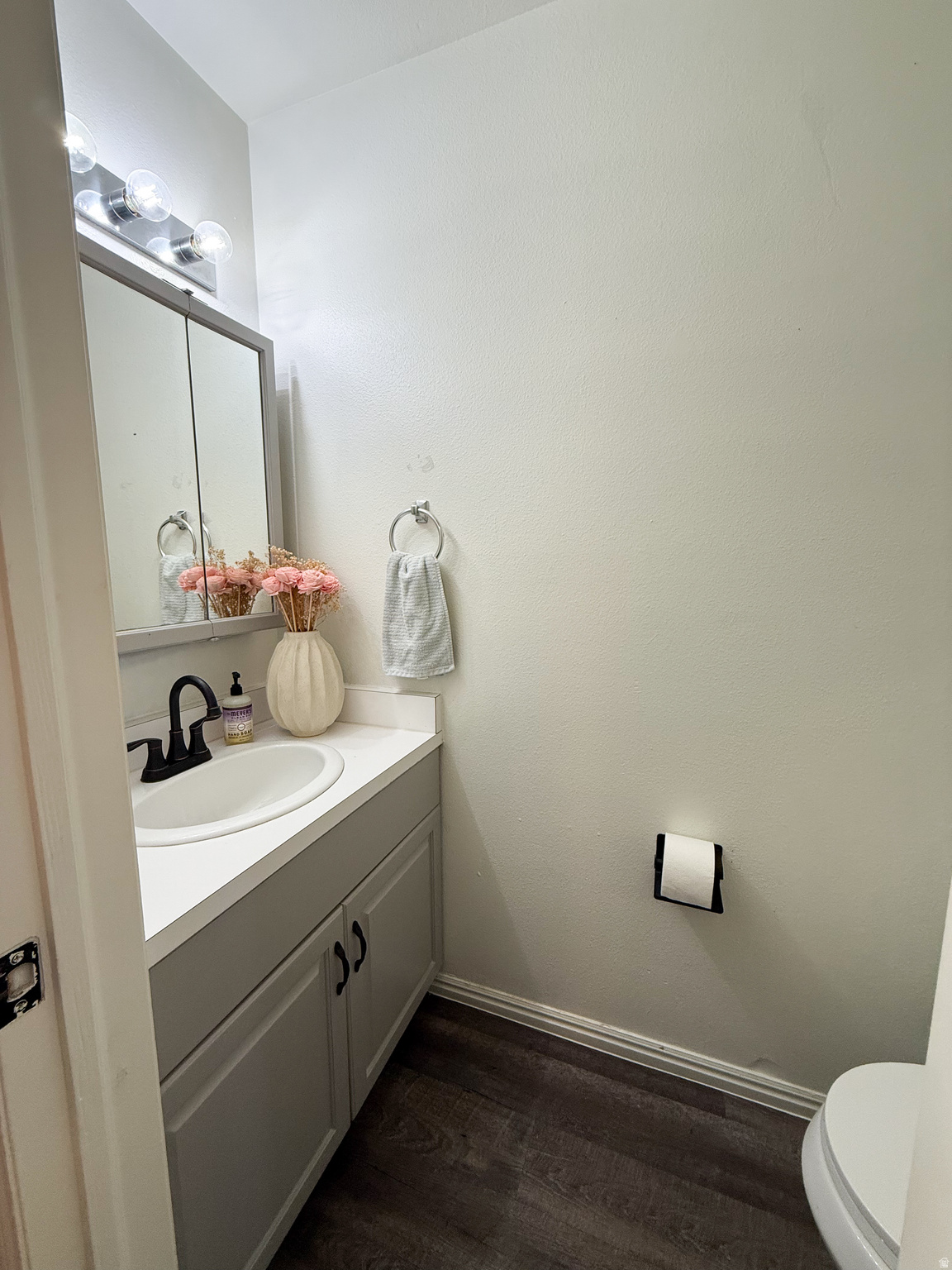 COLOR VIEW TOWNHOMES - Residential