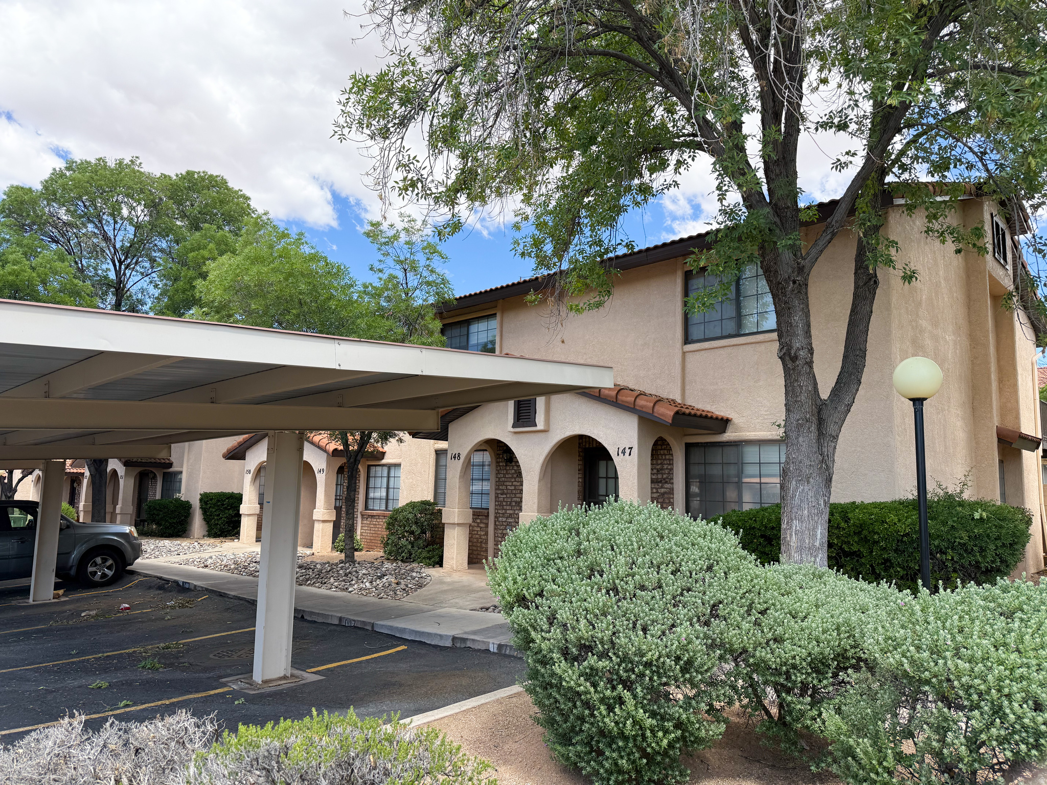 COLOR VIEW TOWNHOMES - Residential