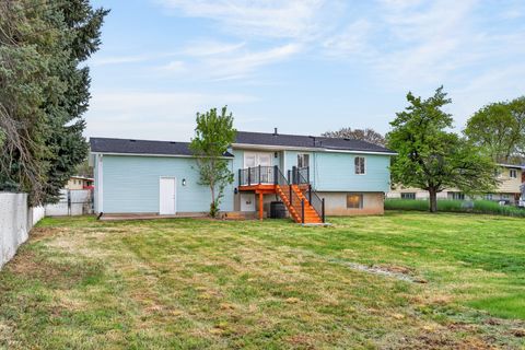 Tiny photo for 489 N OWENS ST, Layton, UT 84041 (MLS # 2153266)