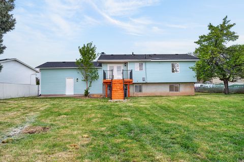 Tiny photo for 489 N OWENS ST, Layton, UT 84041 (MLS # 2153266)