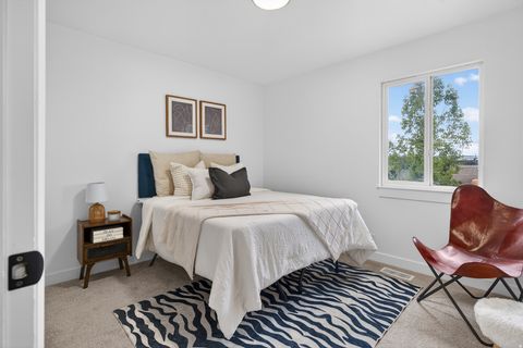 Tiny photo for 489 N OWENS ST, Layton, UT 84041 (MLS # 2153266)
