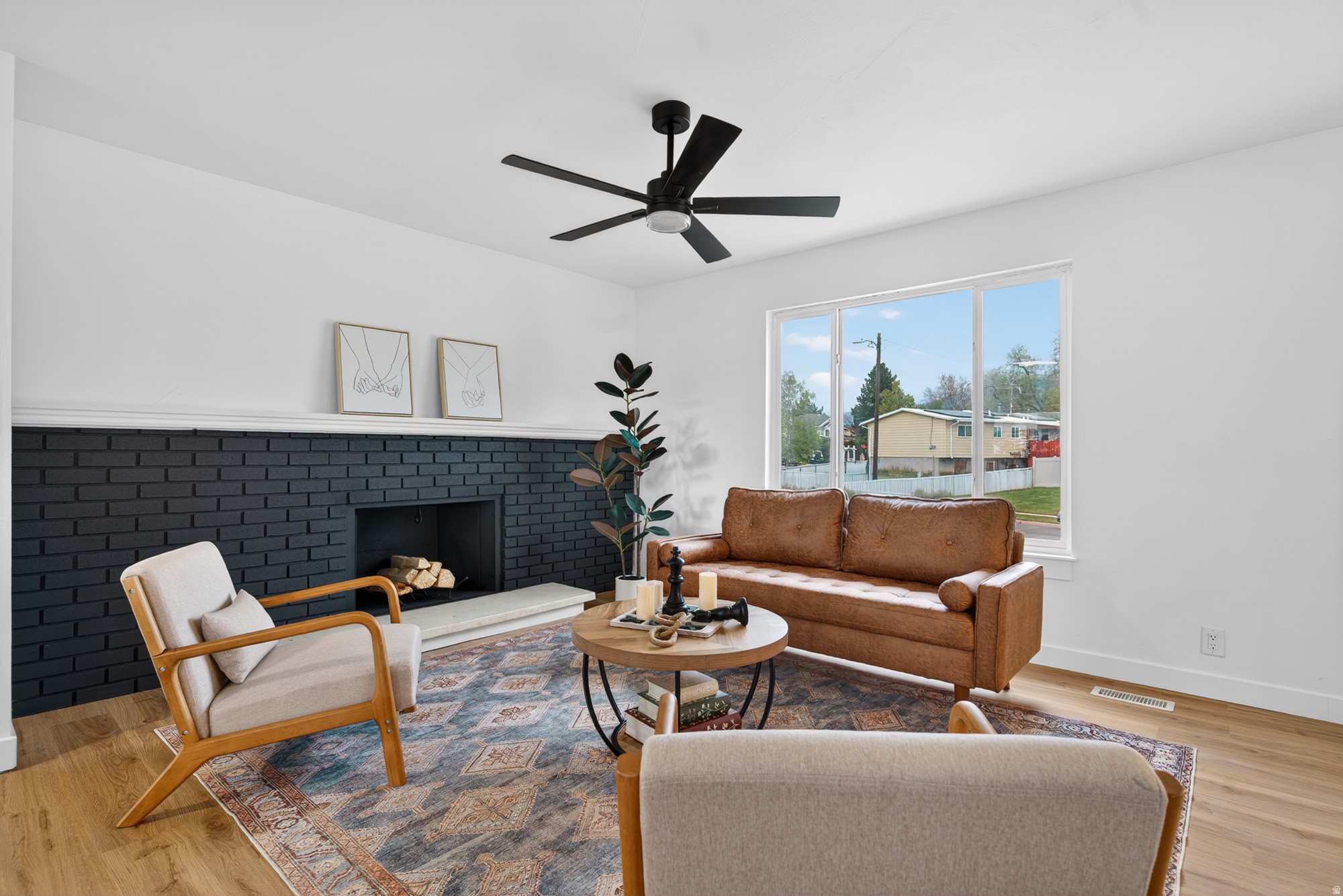 GLENDALE GARDENS - Residential