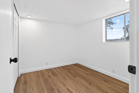 Tiny photo for 489 N OWENS ST, Layton, UT 84041 (MLS # 2153266)