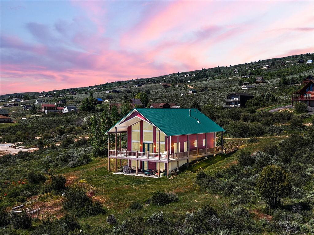 Photo of 2330 S VALLEYVIEW DR, Garden City, UT 84028 (MLS # 2166021)