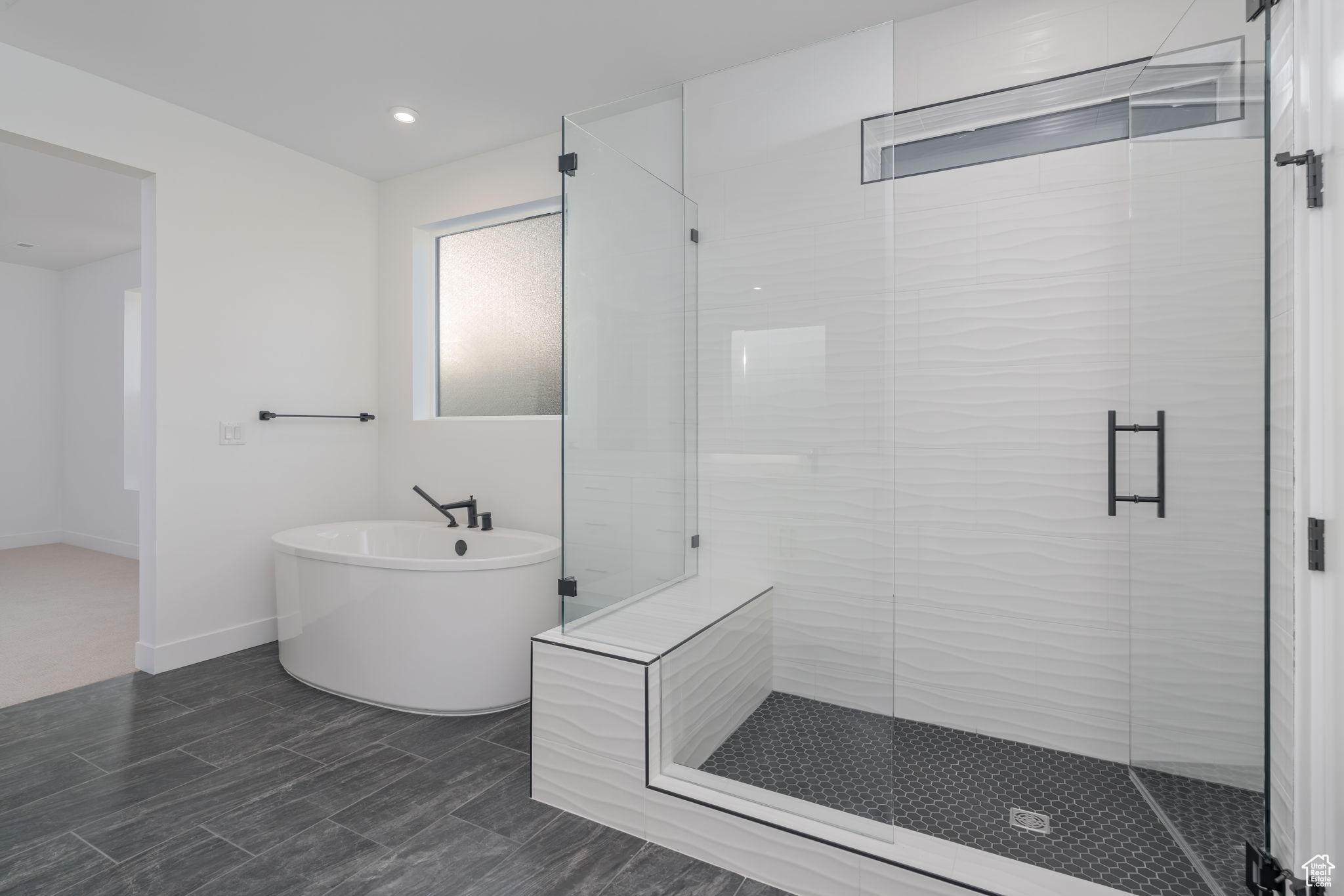 LAKEVIEW ESTATES - Residential