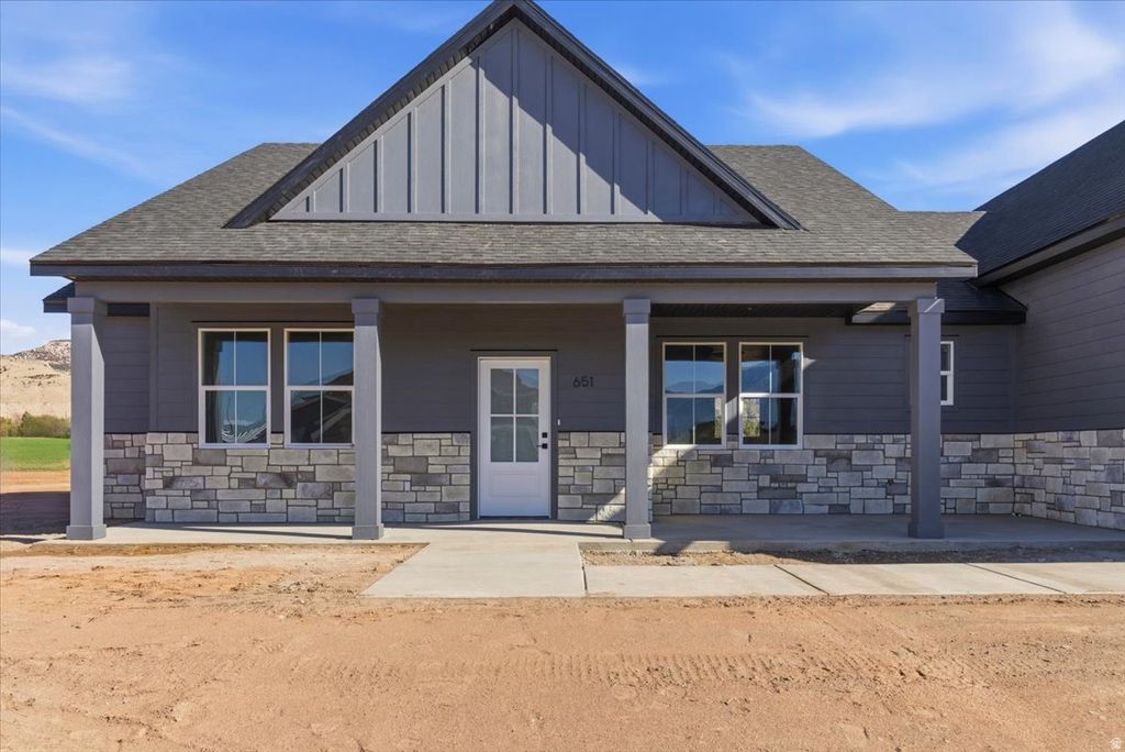 Photo of 651 E 800 N, Richfield, UT 84701 (MLS # 2147998)
