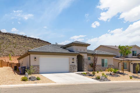 Tiny photo for 1396 N RUSTICO DR, Washington, UT 84780 (MLS # 2174163)